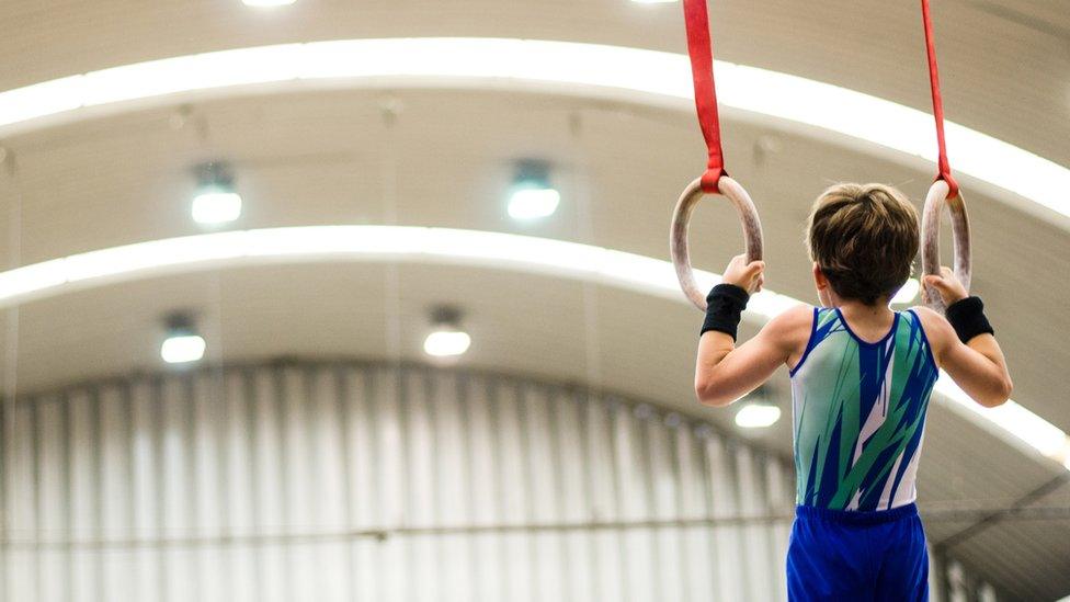 boys on rings apparatus