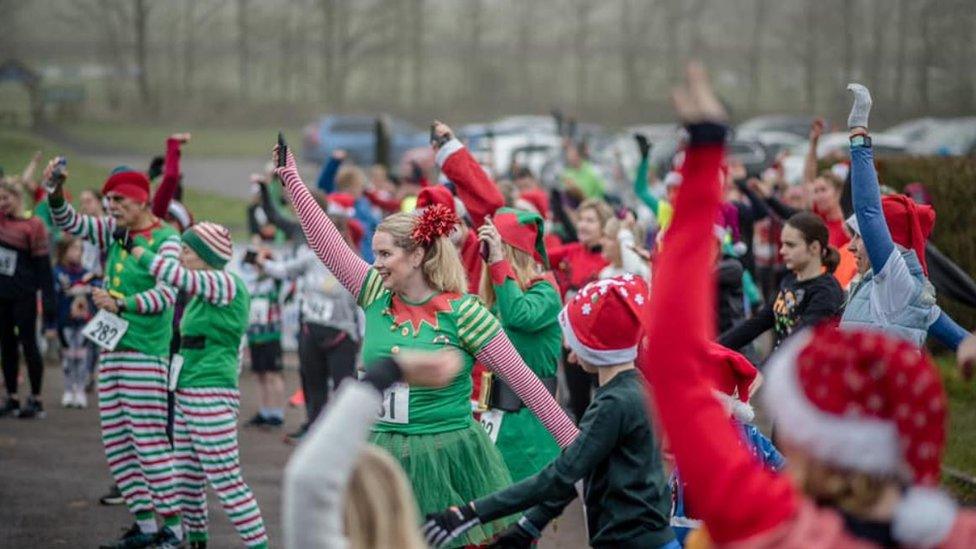 Festive runners in Sherborne