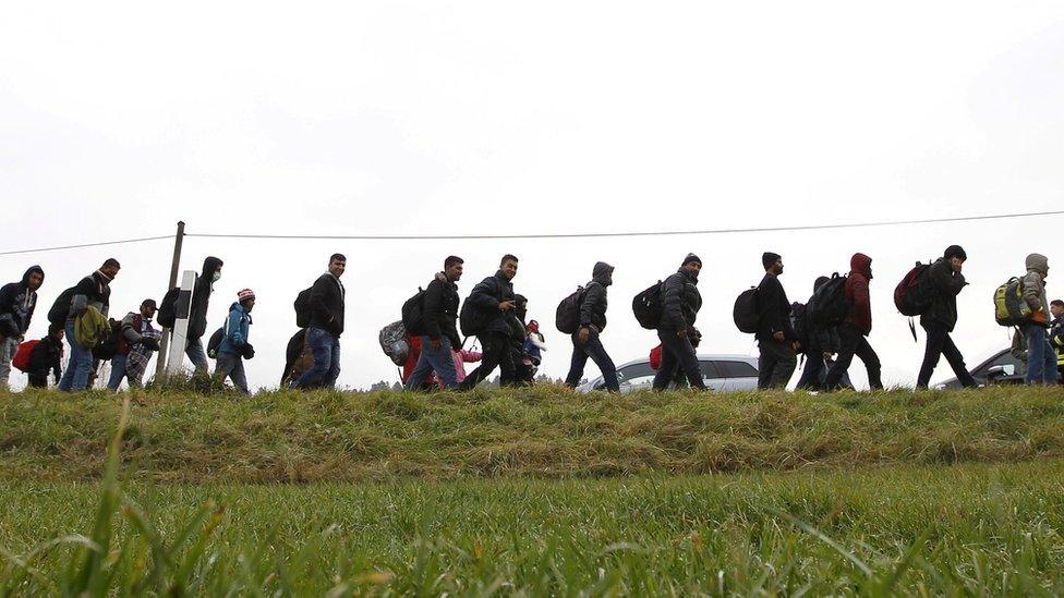 Migrants walking into Germany from Austria in 2015