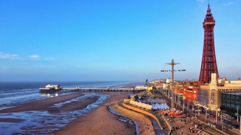 The sun sets over Blackpool beach