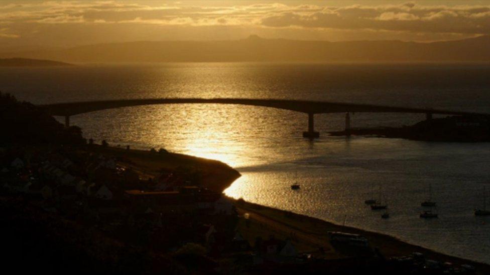 Drochaid an Eilean Sgiathanaich