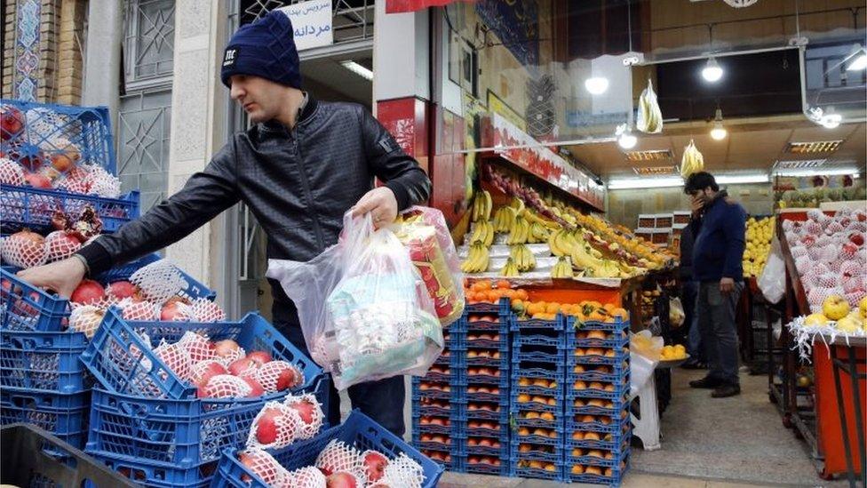 Fruit store in Tehran (21/12/17)