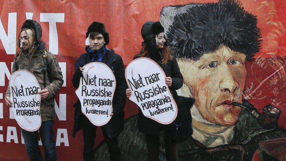 Kiev protest outside Dutch embassy, 5 Feb 16