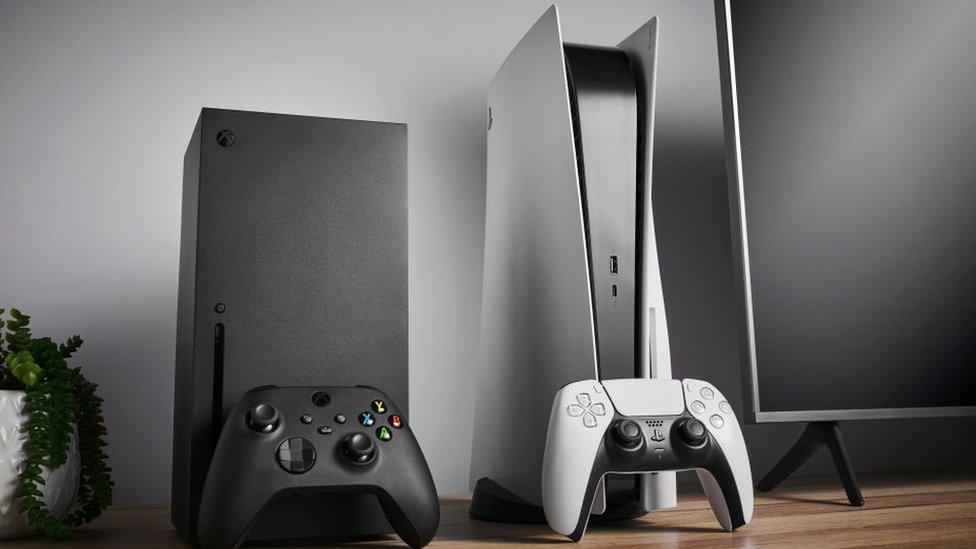 playstation 5 and xbox series x