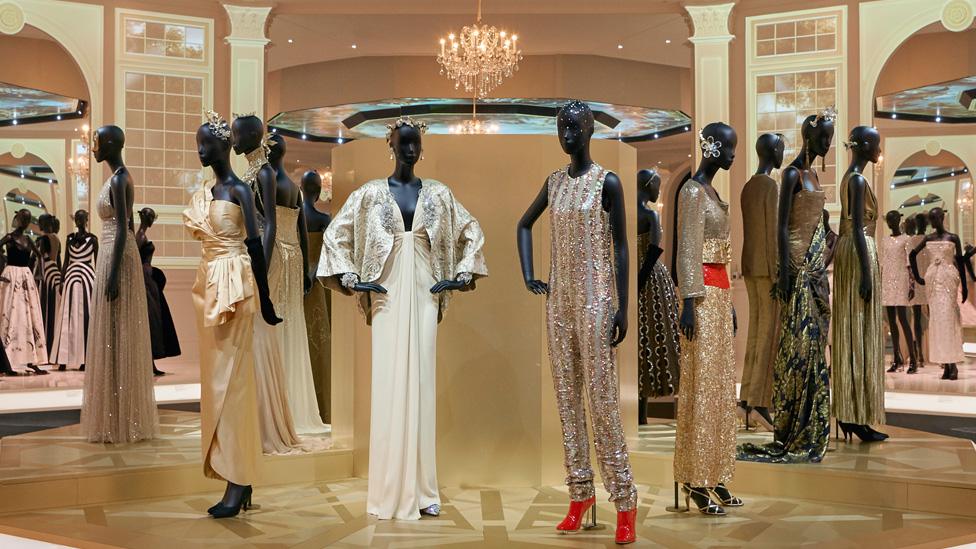 Dior exhibition at v&a hotsell