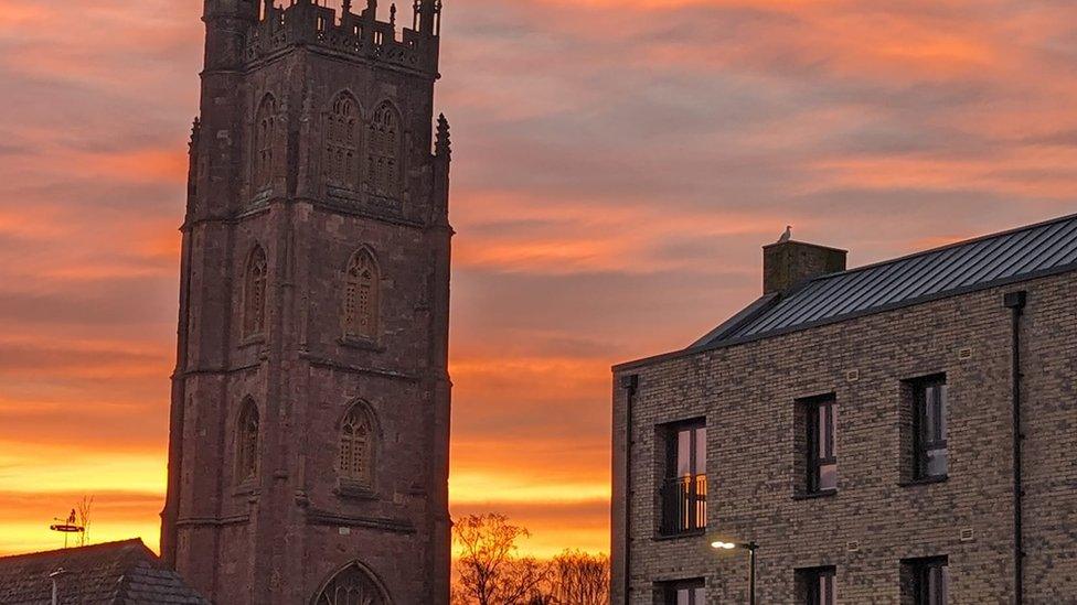 A sunrise above Taunton