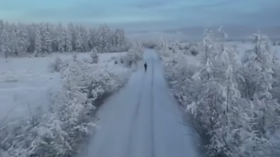 Paolo Venturini running the Oymyakon race, 2019