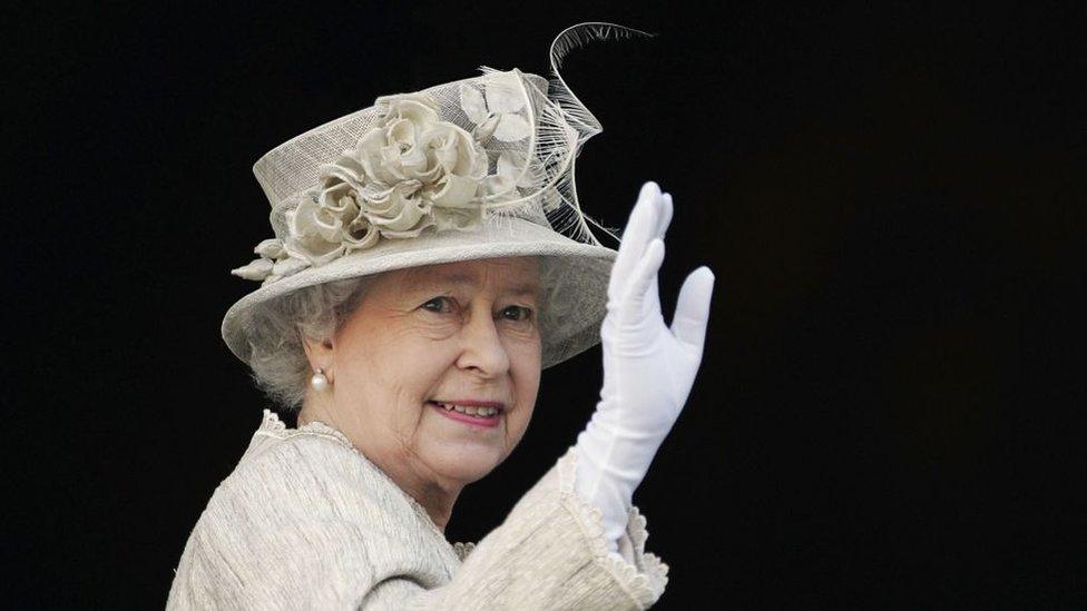 queen-elizabeth-II.