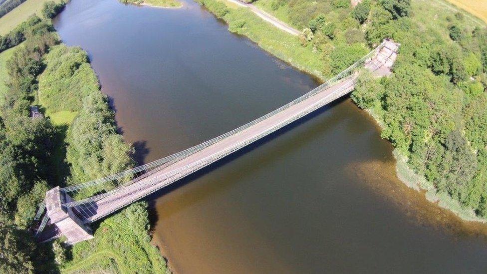 Union Chain Bridge