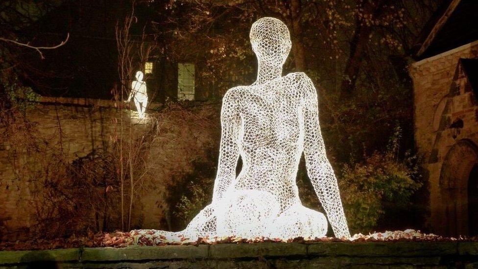 Les Voyageurs (The Travellers) by Cédric Le Borgne