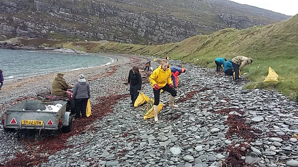 Beach clean at Dun Canna