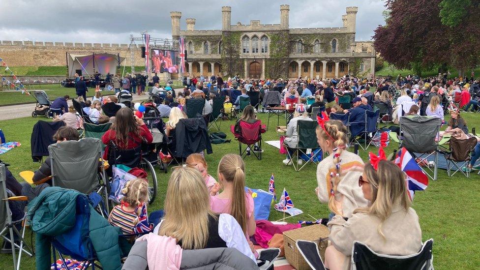 Crowds at Lincoln Castle