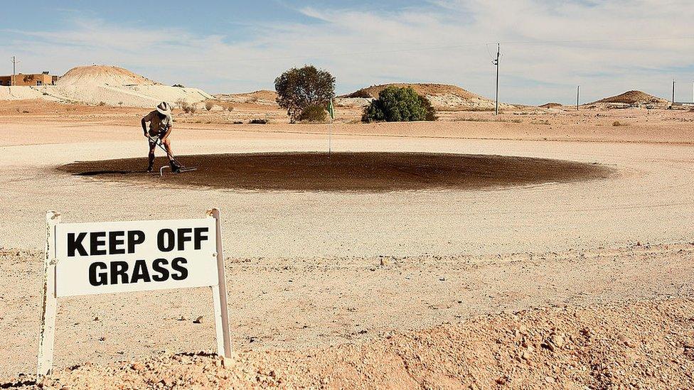 Coober-Pedy-Golf-Course-in-Australia.