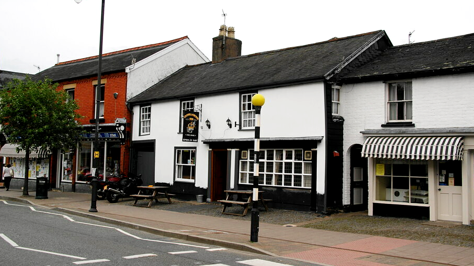 Crown and Anchor