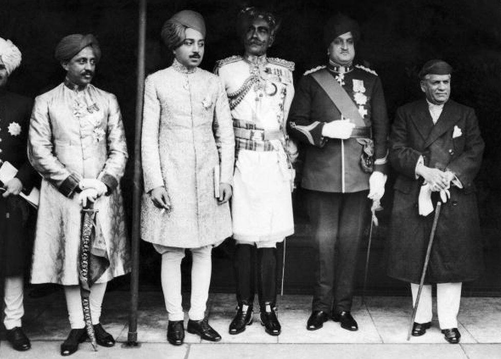 From Left To Right From The Third, The Maharajah Of Bikaner, Ganga Singh, The Maharaja Of Kashmir Hari Singh And Sayaji Rao Iii Gaekwar (Maharaja Of Baroda), Leaving The House Of Lord, After The Opening Of Parliament, Arround 1920-1950.