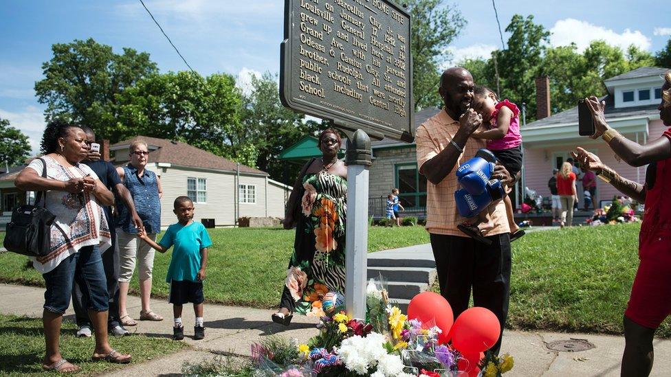 The legacy of segregation in Muhammad Ali's hometown - BBC News