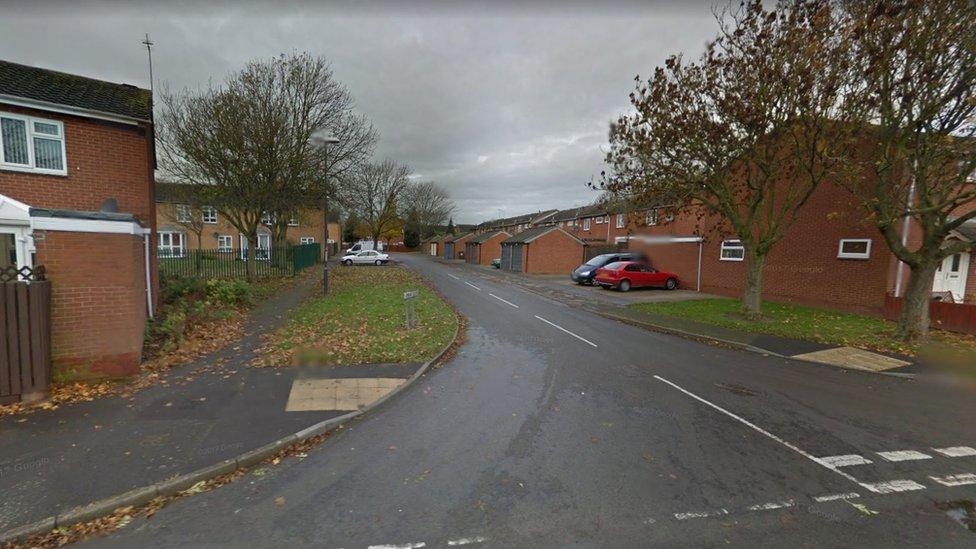 Lapwing Close, in Sinfin