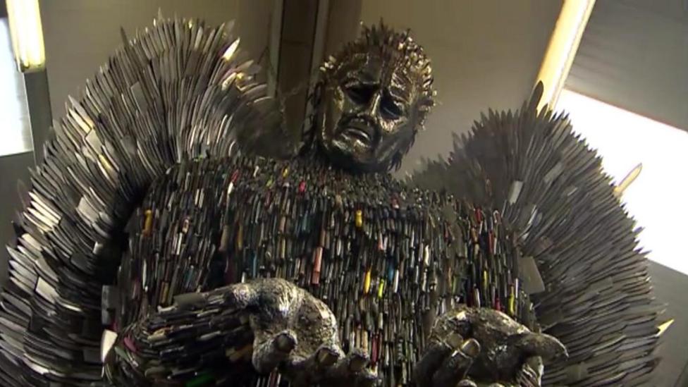 Knife Angel sculpture unveiled in Bradford - BBC News