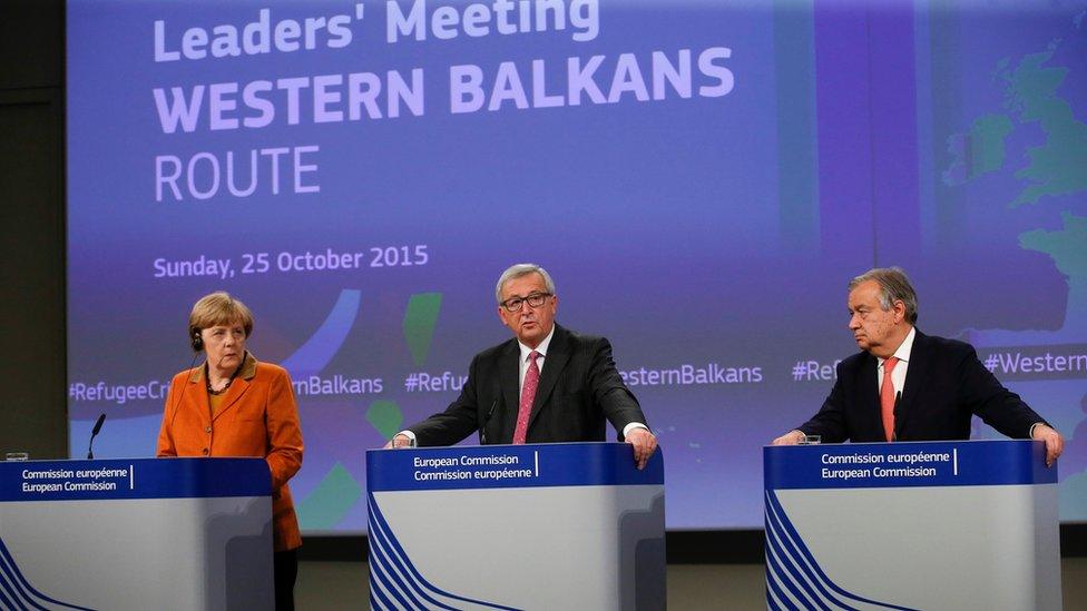 German Chancellor Angela Merkel, European Commission President Jean-Claude Juncker and High Commissioner for Refugees Antonio Guterres at the European Commission in Brussels, 25 October 2015.