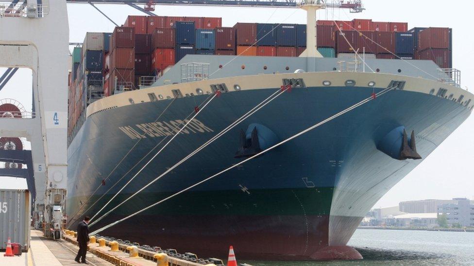 The MOL Benefactor is unloaded at the Global Terminal in Bayonne, NJ, 8 July 2016