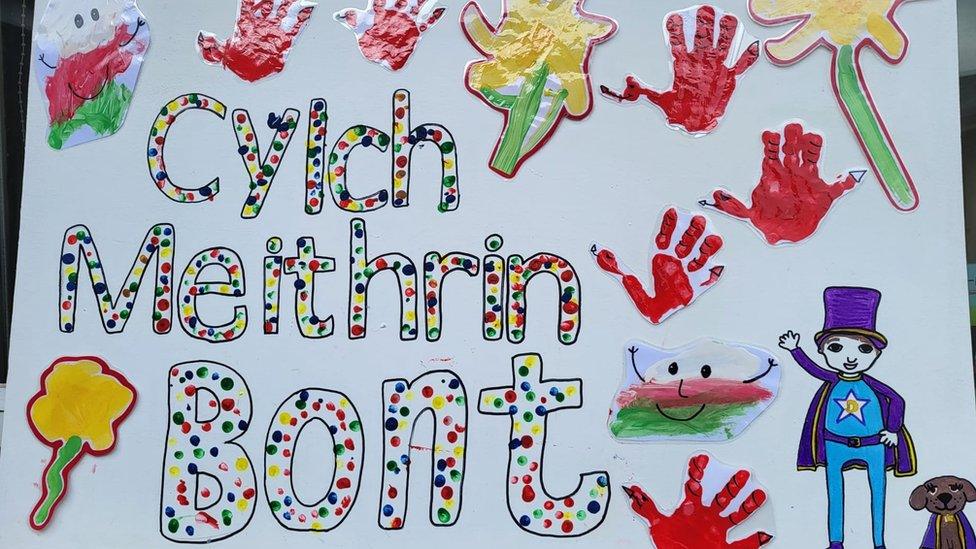 Cylch Meithrin Bont