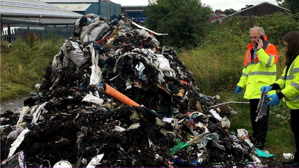 Garbage mountain on Fallowfield Loop