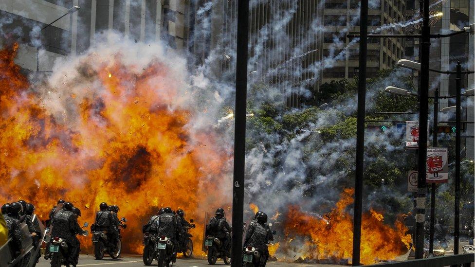 Police officer wounded in an explosion in the vicinity of the Altamira Square, in Caracas