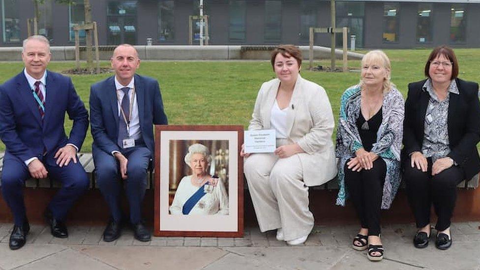 Cllr Tim Mitchell, Cllr Rob Waltham, Holly-Mumby-Croft MP, Cllr Elaine Marper and Cllr Julie Reed with the plaque