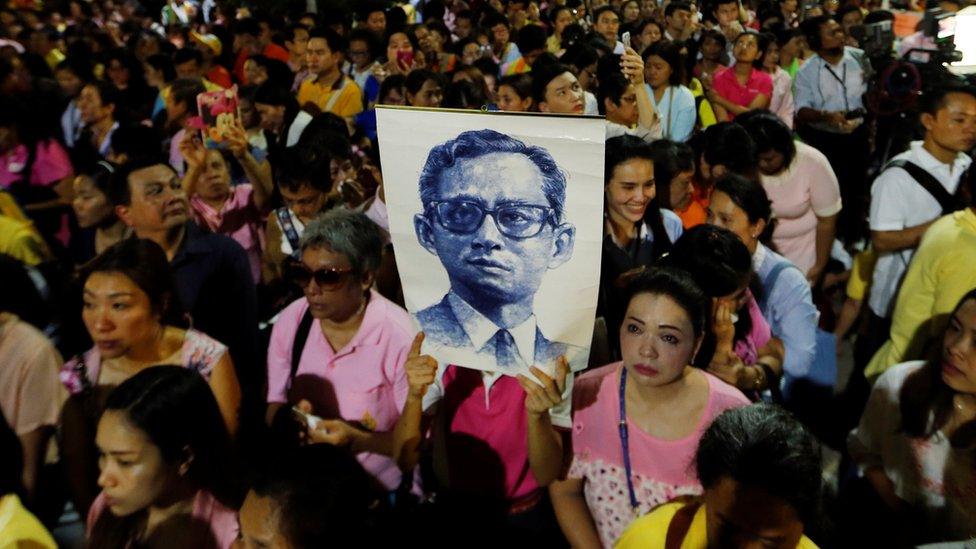 Well-wishers outside Siriraj hospital in Bangkok on 13 October 2016