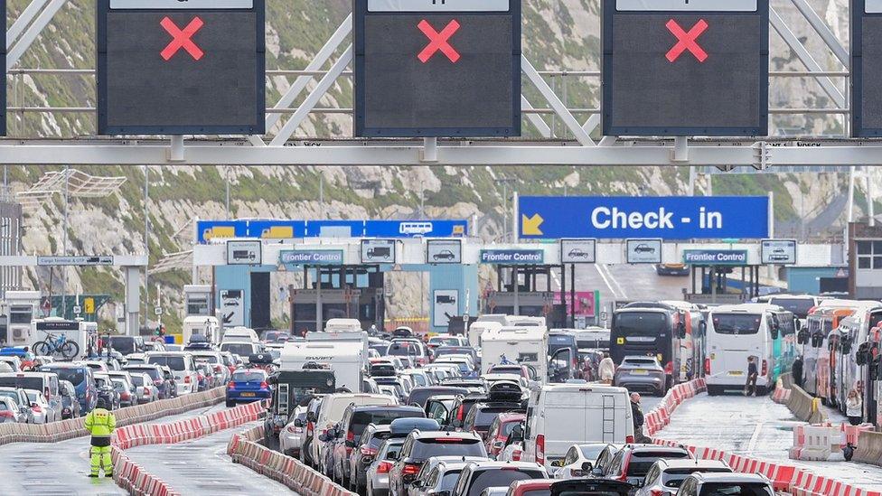 Queues at Dover