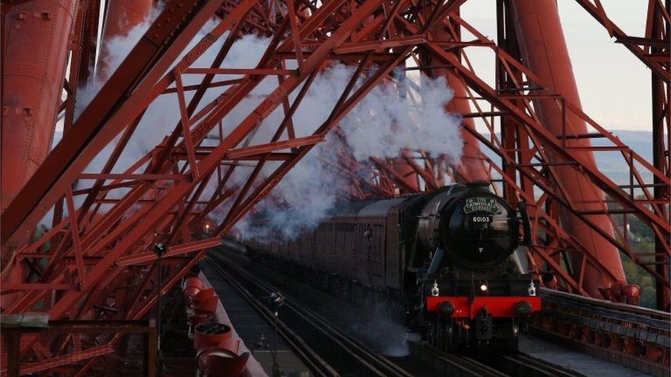 Flying Scotsman travelling across the Forth Bridge