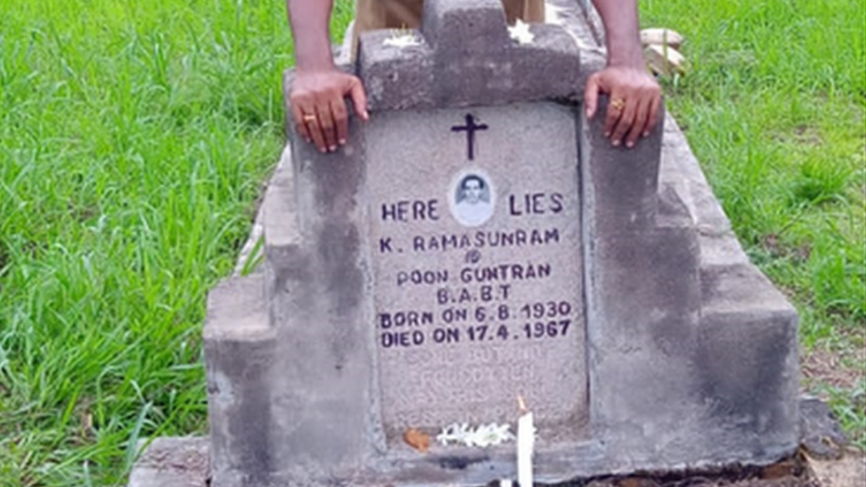 Thirumaran's father's grave