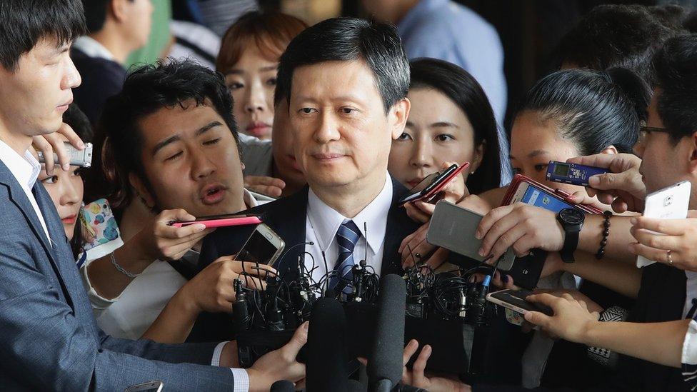 Shin Dong-Joo, the elder son of Lotte Group founder Shin Kyuk-ho, appears at the Seoul Central District Prosecutors' Office on September 1, 2016 in Seoul, South Korea.