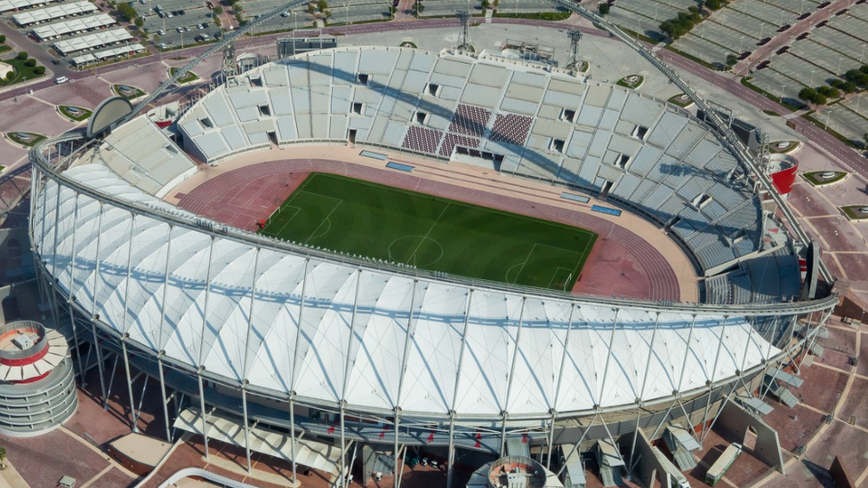 Stadiwm newydd Khalifa yn Doha, Qatar