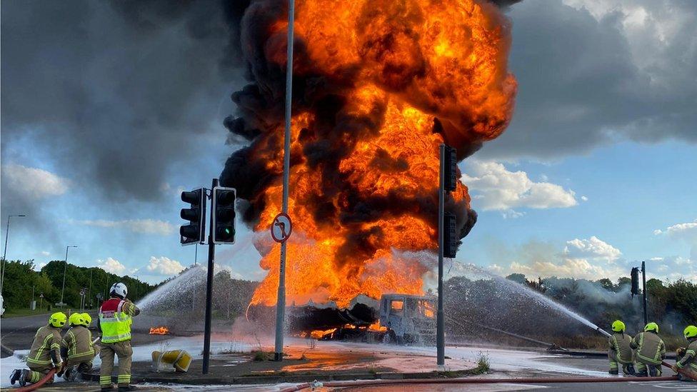 Fuel tanker fire, South Benfleet