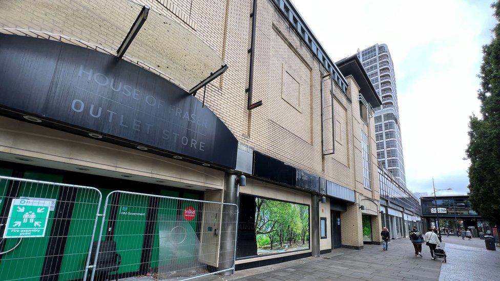 Empty shop on Swindon High Street