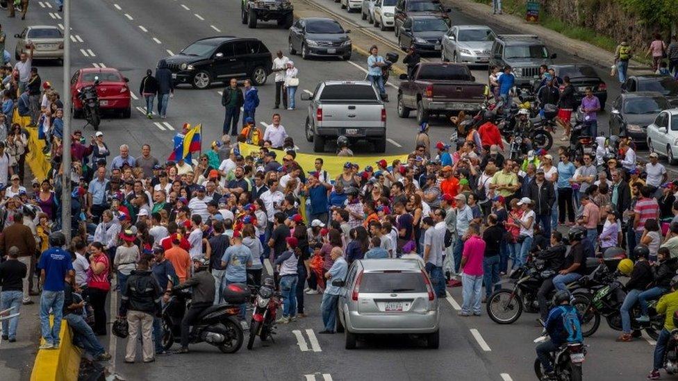 Roadblock in Caracas