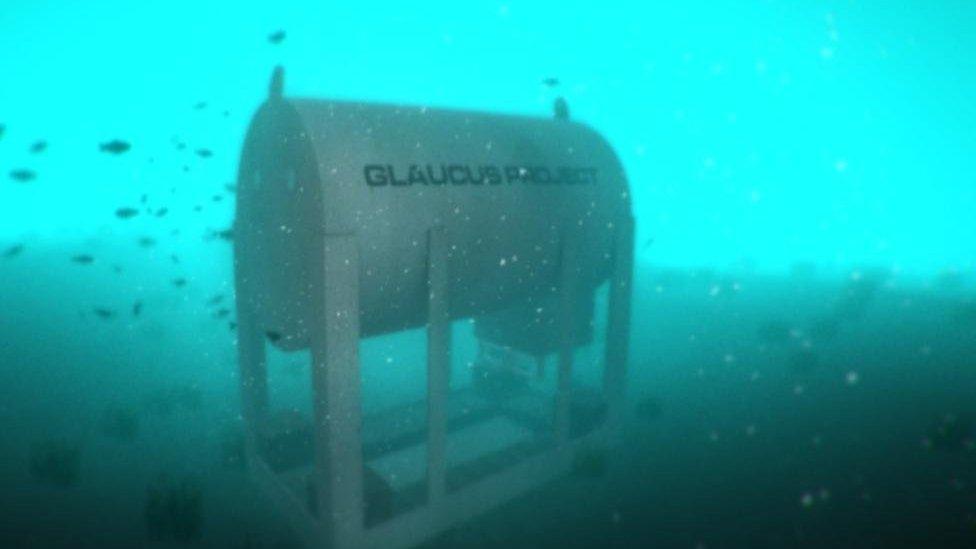 Reconstruction of the Glaucus capsule underwater