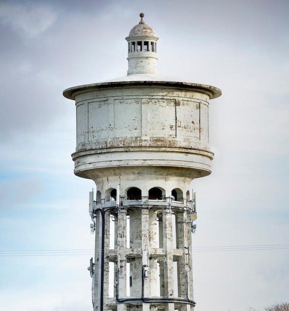 Gawthorpe Water tower