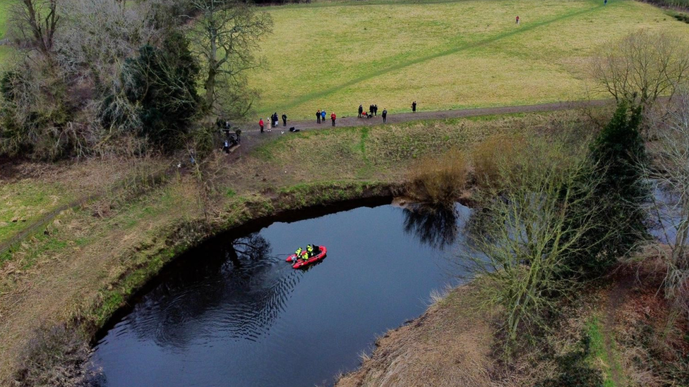 Search crews on the river