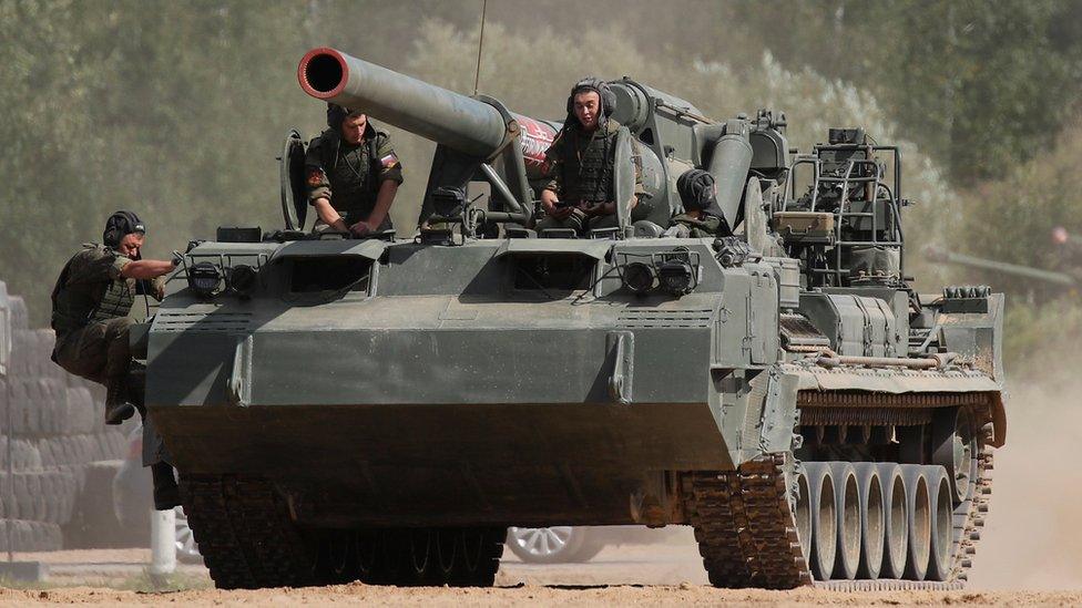 Russian self-propelled howitzer, 23 Aug 18