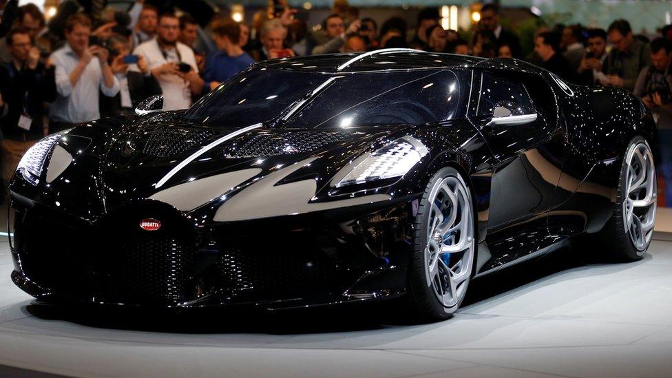 Voiture Noire Bugatti car