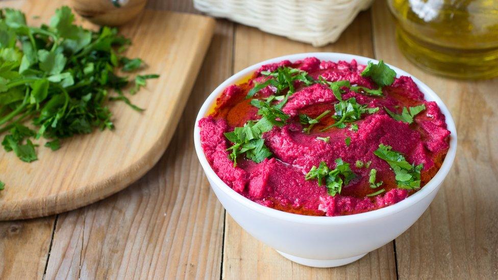 Beetroot hummus