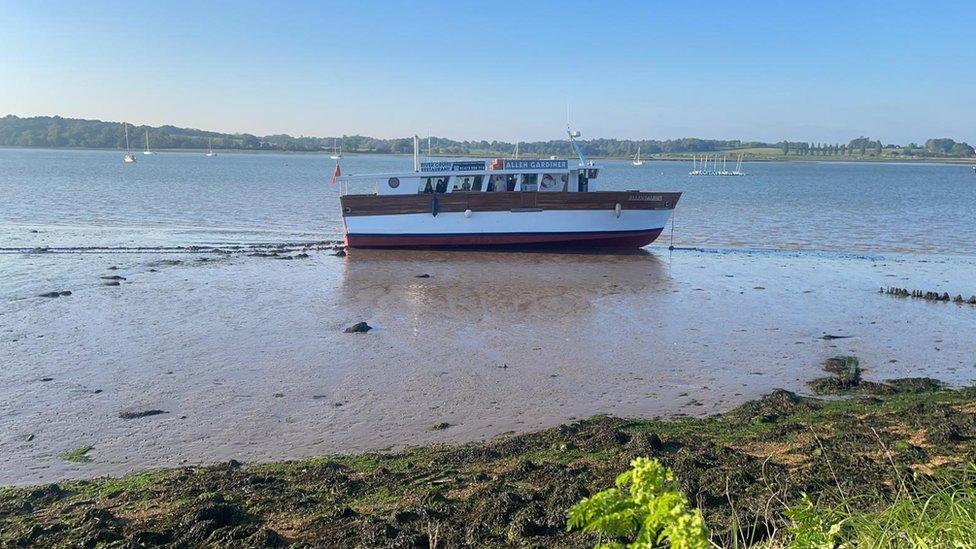 The floating restaurant that ran aground and got stuck in mud at Shotley