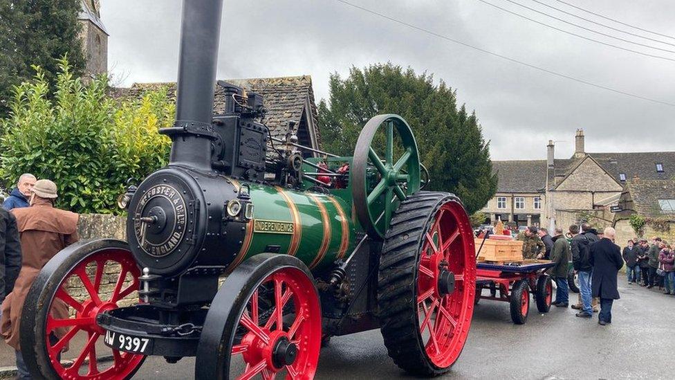 Steam tractor