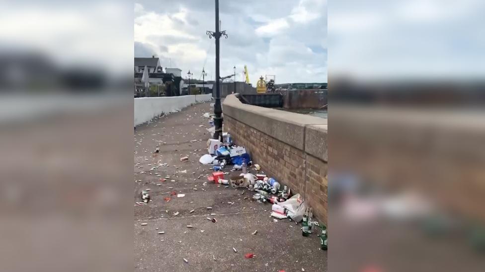 Litter in Leigh-on-Sea