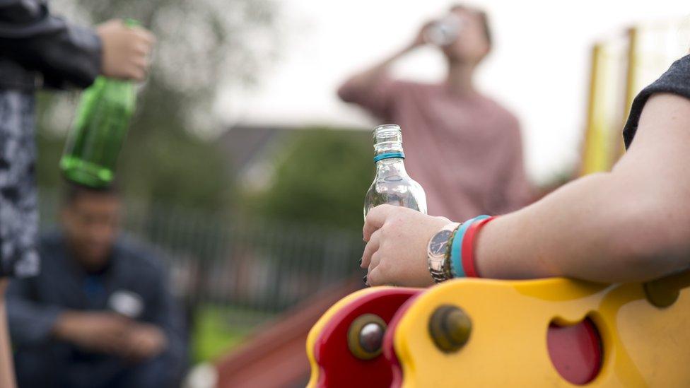 teenagers drinking alcohol