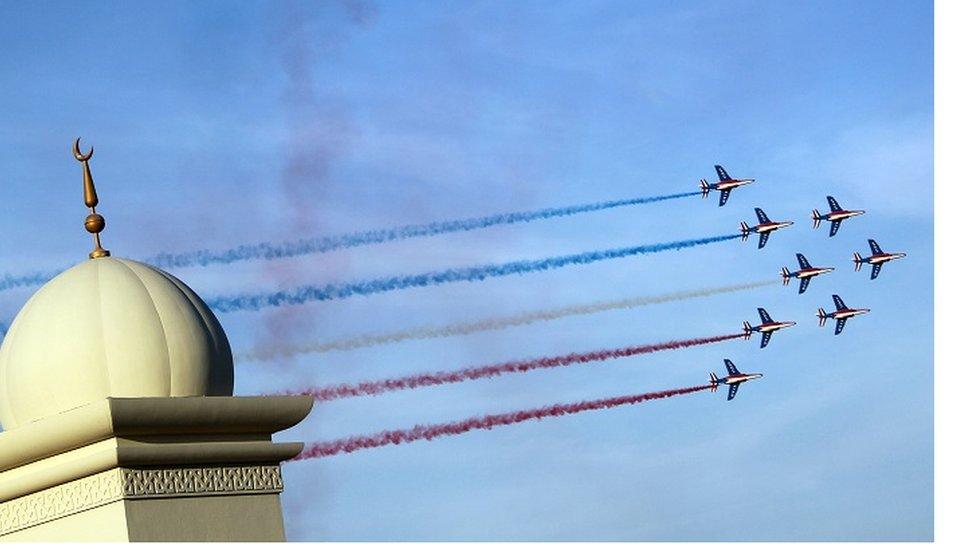 Aerial display at last Dubai Airshow