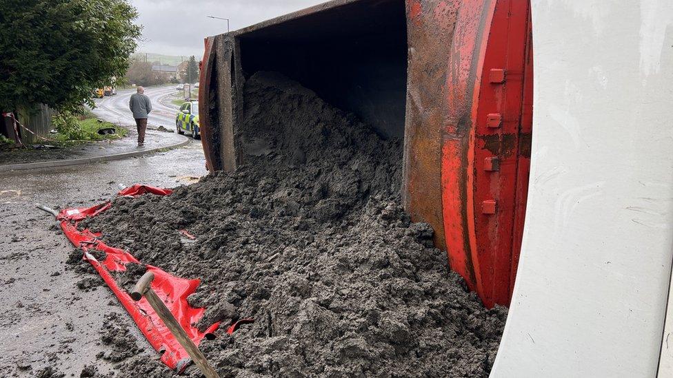 The overturned lorry