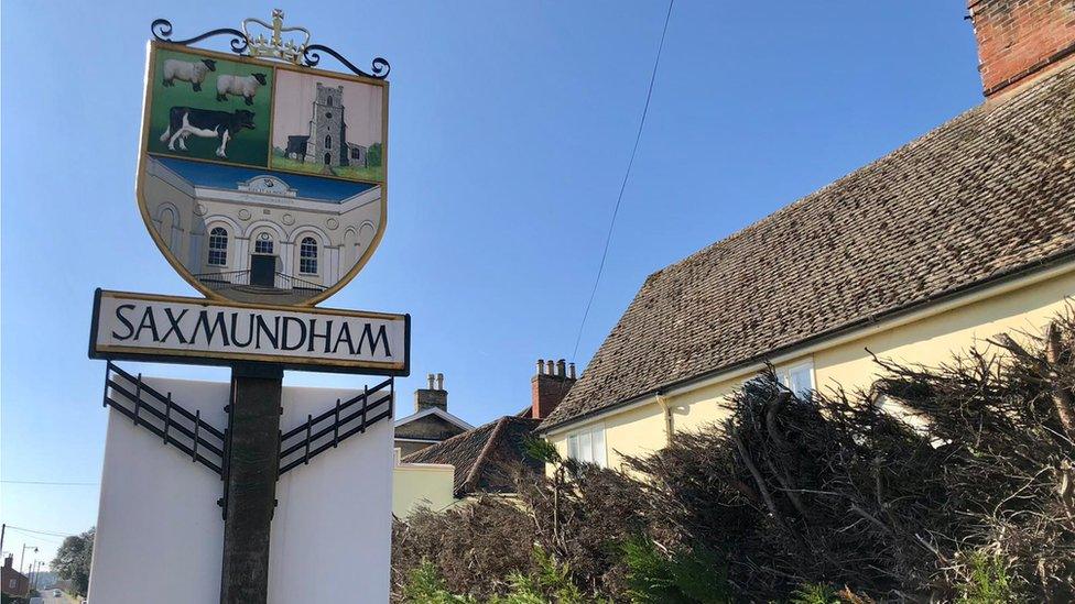 Saxmundham sign